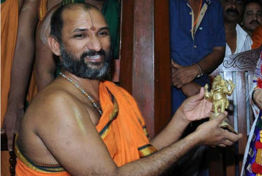 Kukke Subrahmanya Samputa Sri Narasimha Swamy Mutt seer Vidyaprasanna Tirtha Swamiji withdrew his 60-hour fast, on Monday.